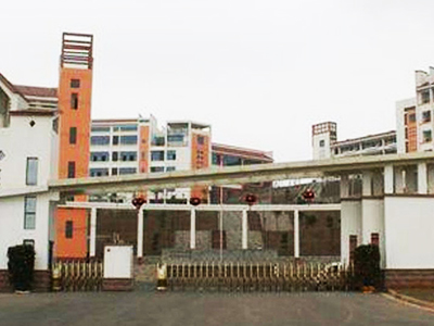 南寧大（dà）學中小學校園單（dān）位LED護眼教室燈（dēng）/LED黑（hēi）板燈/節能燈（dēng）改造案例