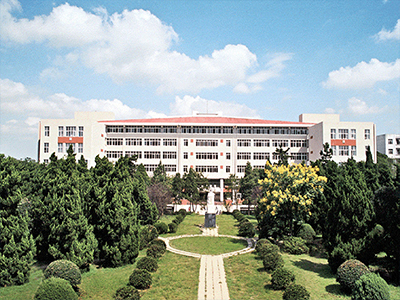 安（ān）徽大學中小學校園單（dān）位LED護眼教室燈（dēng）/LED黑板燈/節能燈改造案例